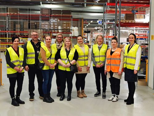 HR-verkosto henkilöstökyselyiden ja Valloxin tuotekehityksen parissa